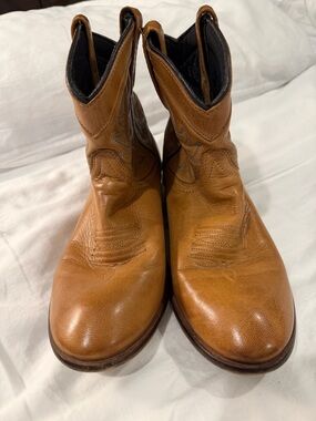 Short Dingo Tan Leather Western Boots EUC Size 9